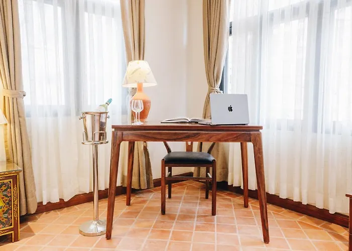 Swarga Heritage - A Traditional 3* Катманду